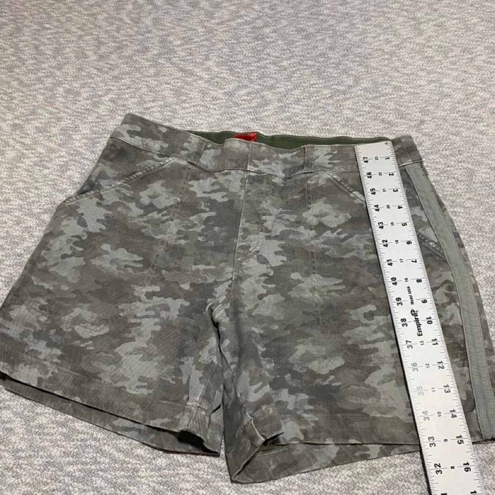 Spanx gray camo pullover shorts women XL. SKU-B954#camouflage